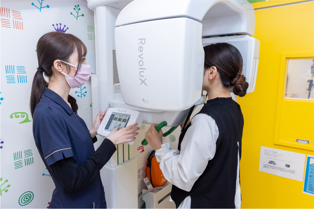レントゲンや歯科用CTによる撮影